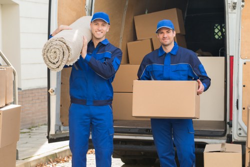 Van moving service for homes in Roehampton