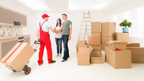 Parking and access planning for a Roehampton moving truck